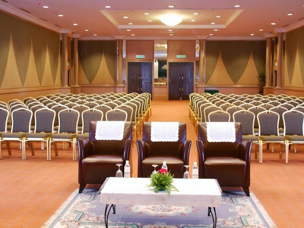 Kuala Lumpur International Hotel Buitenkant foto